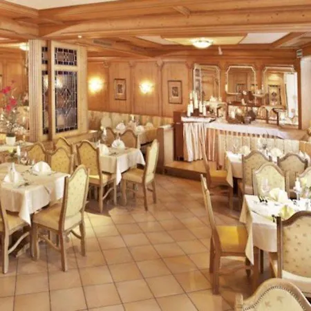 酒店 Schnablwirt 4*